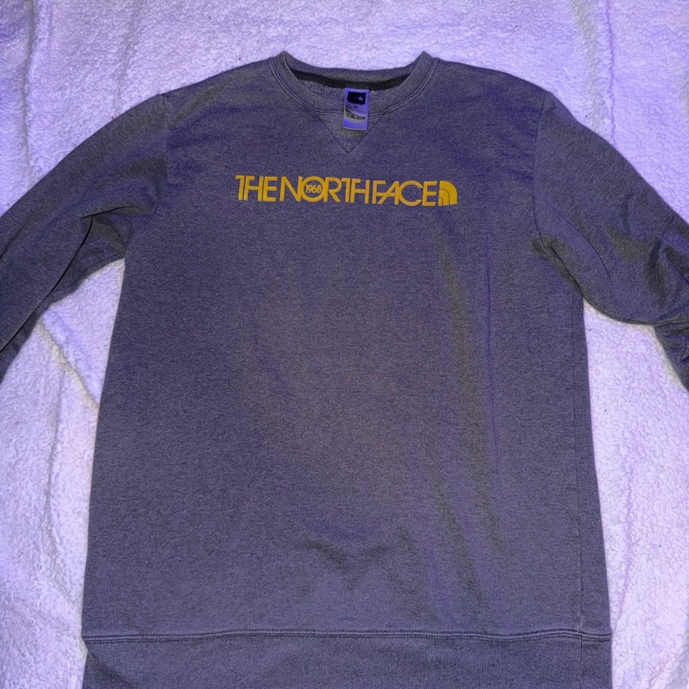 The North Face Gray‎ Crewneck Sweatshirt with Logo Tag